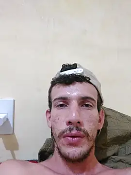 Snapshot of Surf_boy8 chatting on November 2025 12:35:02 AM Surf boy8 online show from November 2025 12:35:02 AM