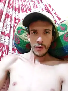 Snapshot of Surf_boy8 chatting on December 2025 03:49:02 AM Surf boy8 online show from December 2025 03:49:02 AM