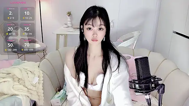 Snapshot of Coral_888 chatting on December 2025 11:00:02 PM Coral 888 online show from December 2025 11:00:02 PM