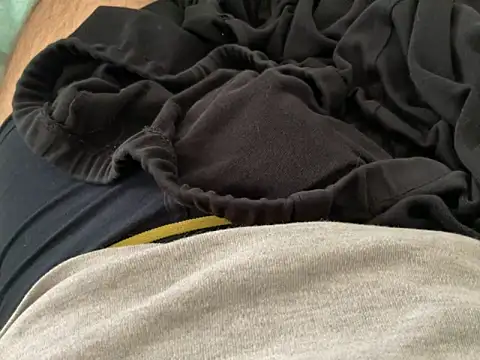 erdestruttor18 online show from March 2026 03:19:02 PM