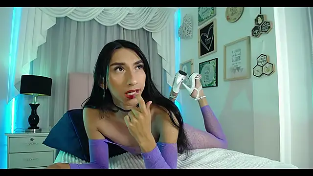 IsabelleDaza online show from February 2026 12:06:01 PM