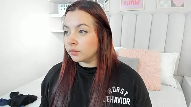 Nina Rouse  online show from December 2025 12:22:01 PM