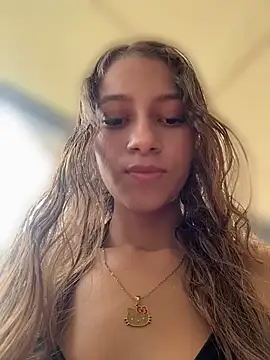 Vanneskk online show from April 2026 08:53:02 PM