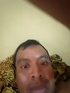 vikcvan1987 online show from April 2026 03:28:02 PM