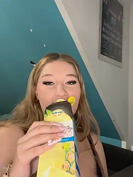 mellixxa online show from November 2025 11:45:01 AM