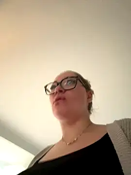 mellixxa online show from December 2025 02:48:01 PM