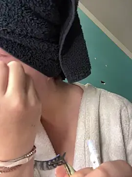 mellixxa online show from December 2025 01:29:02 PM