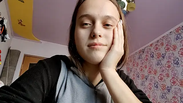 Snapshot of SophieHazely chatting on December 2025 01:36:01 AM SophieHazely online show from December 2025 01:36:01 AM