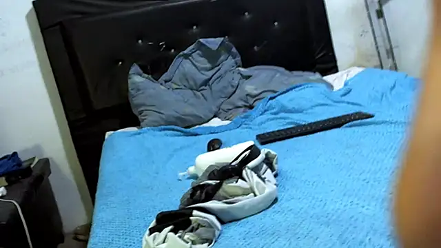 Snapshot of Alonso_parati chatting on December 2025 05:01:02 AM Alonso parati online show from December 2025 05:01:02 AM