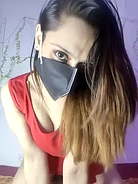 HONEY BEBS online show from December 2025 08:47:02 PM