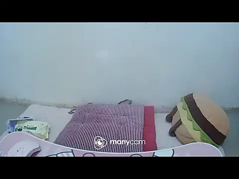 Snapshot of hottiemama69 chatting on December 2025 04:28:02 AM hottiemama69 online show from December 2025 04:28:02 AM