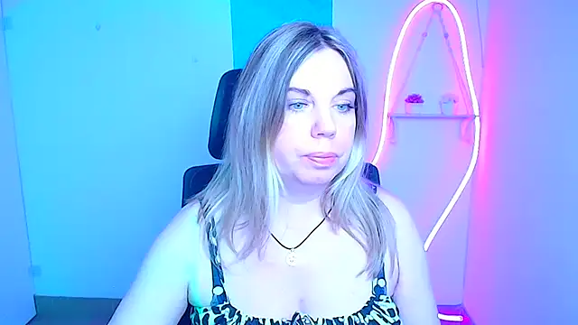 Amanda Swannn online show from March 2026 07:08:02 AM