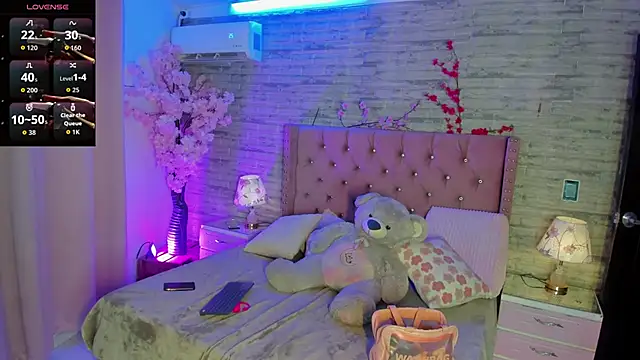 MoliBunny online show from March 2026 05:37:02 AM