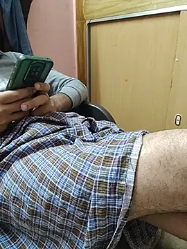 Snapshot of smgrtamil chatting on November 2025 05:06:02 PM smgrtamil online show from November 2025 05:06:02 PM