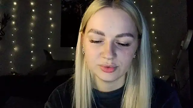 Snapshot of Whitehex666 chatting on December 2025 04:38:01 PM Whitehex666 online show from December 2025 04:38:01 PM