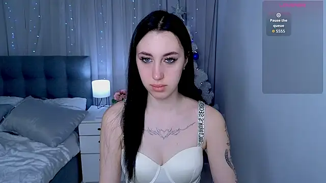 Snapshot of Miss__Linn chatting on December 2025 07:24:01 AM Miss Linn online show from December 2025 07:24:01 AM