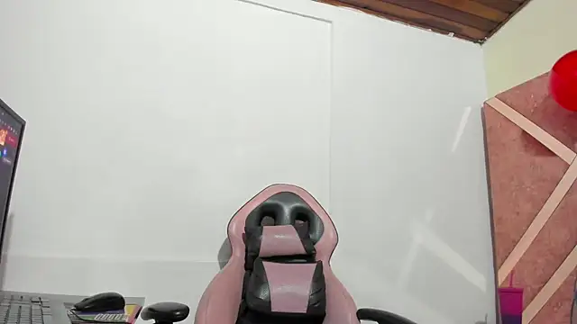 Valeria gil  online show from February 2026 03:25:01 AM