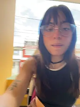 Snapshot of Mia_fiire chatting on December 2025 07:53:02 PM Mia fiire online show from December 2025 07:53:02 PM