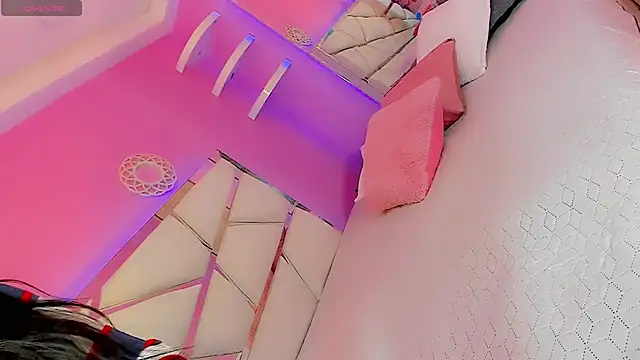 ShantyMiilan online show from February 2026 04:24:01 AM