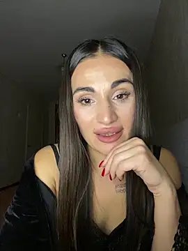 MonikaSi online show from December 2025 05:42:02 PM