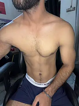 Fitboy07 online show from July 2026 04:03:02 PM