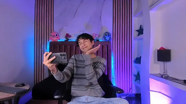 SthepanodiMonaco online show from January 2026 07:19:01 PM