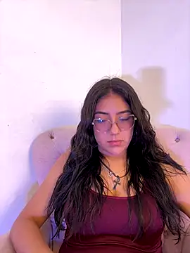 Dafne se online show from December 2025 01:57:01 AM