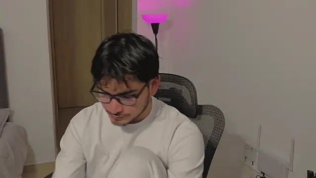 Snapshot of thiaann chatting on August 2026 12:46:02 AM thiaann online show from August 2026 12:46:02 AM