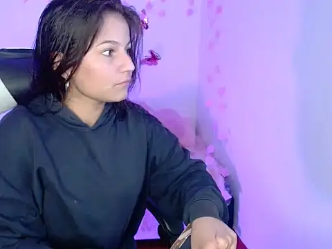 Snapshot of Nina__666 chatting on December 2025 11:25:02 AM Nina 666 online show from December 2025 11:25:02 AM