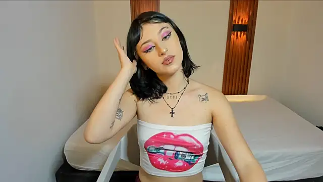 Snapshot of OliviaWolf3 chatting on December 2025 02:54:02 AM OliviaWolf3 online show from December 2025 02:54:02 AM