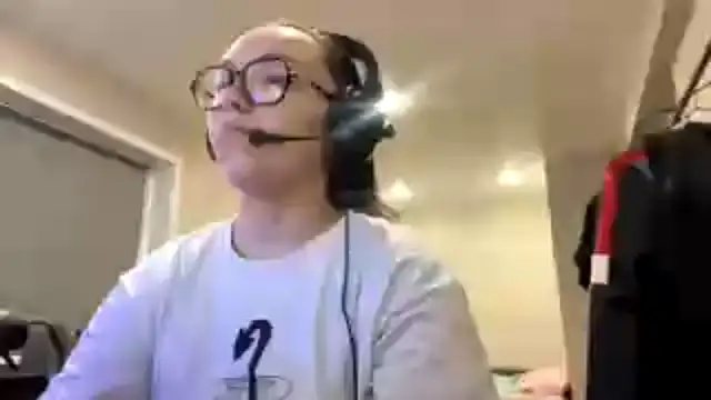 Snapshot of KerriMcbreen chatting on December 2025 03:14:02 AM KerriMcbreen online show from December 2025 03:14:02 AM