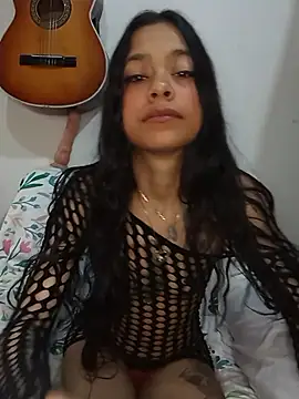 Emma Everett online show from December 2025 01:31:02 PM