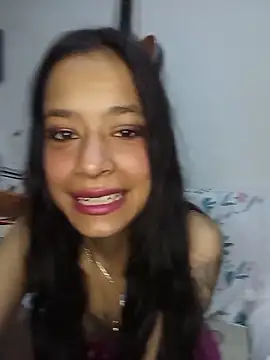 Emma Everett online show from December 2025 12:14:02 PM