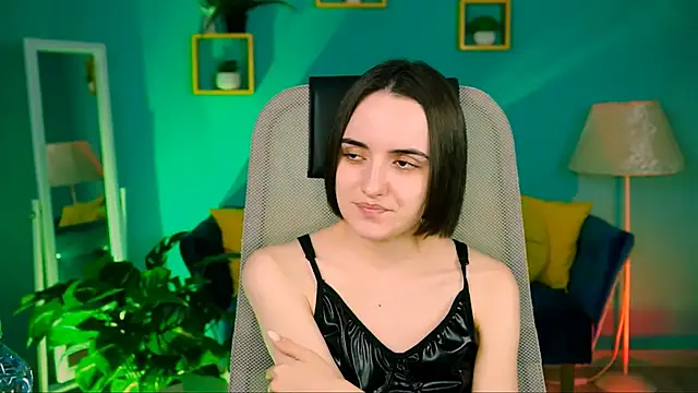 KateWillows online show from April 2026 04:21:01 AM