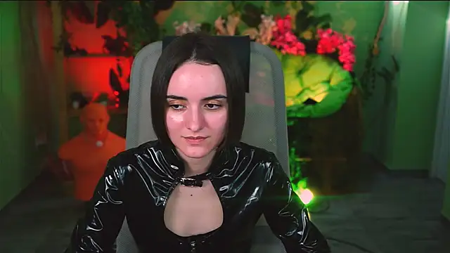 KateWillows online show from April 2026 05:08:01 AM