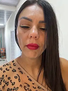 SofhiaTaylor online show from December 2025 02:54:01 PM