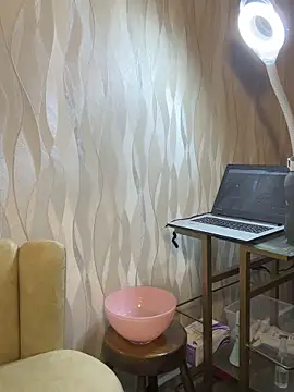 SofhiaTaylor online show from December 2025 11:45:01 PM