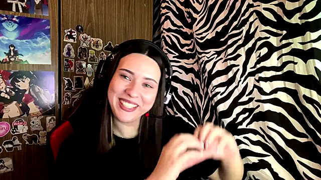 Snapshot of AngeliqueSulima chatting on December 2025 01:17:04 PM AngeliqueSulima online show from December 2025 01:17:04 PM