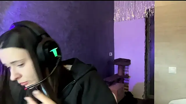 Snapshot of AngeliqueSulima chatting on December 2025 07:14:02 AM AngeliqueSulima online show from December 2025 07:14:02 AM