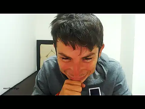 Snapshot of albeirothh chatting on December 2025 03:58:02 AM albeirothh online show from December 2025 03:58:02 AM