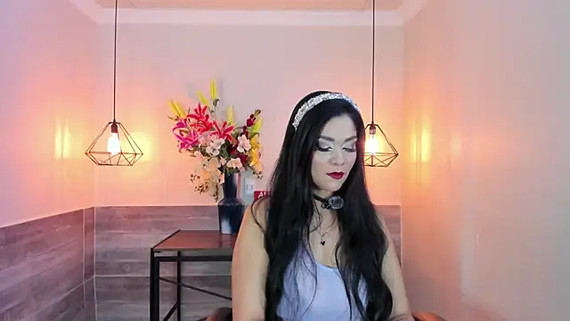 Snapshot of MarianaMontezz chatting on February 2026 08:21:01 PM MarianaMontezz online show from February 2026 08:21:01 PM