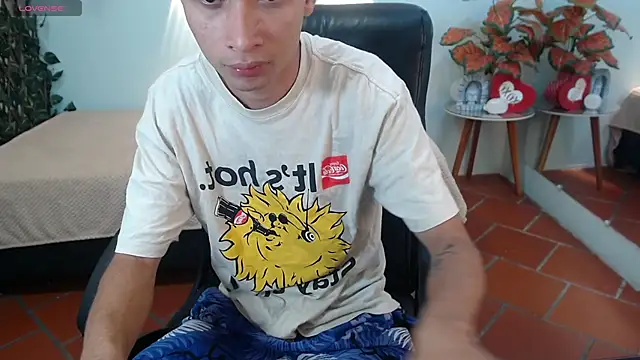 Snapshot of LucassSmith11 chatting on December 2025 01:27:01 PM LucassSmith11 online show from December 2025 01:27:01 PM