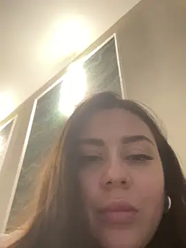 Snapshot of SusunnyGirl chatting on December 2025 12:32:01 PM SusunnyGirl online show from December 2025 12:32:01 PM