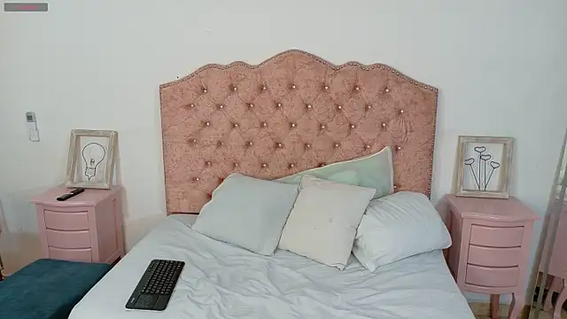 Amaia Monroe online show from June 2026 07:13:01 AM