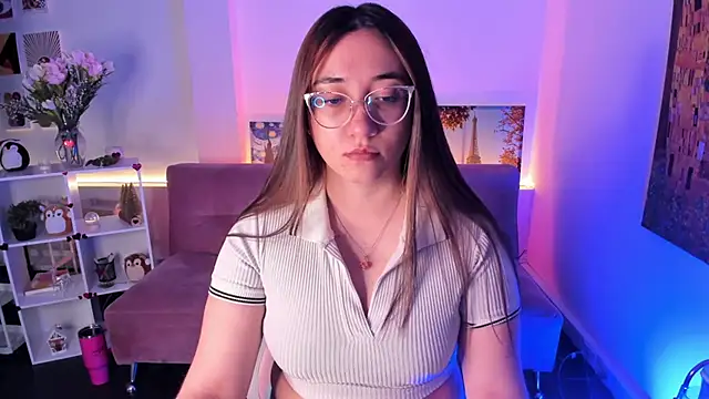 SwettieSammy online show from April 2026 12:17:02 PM