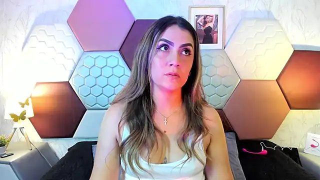 AriaRous online show from April 2026 03:51:01 PM