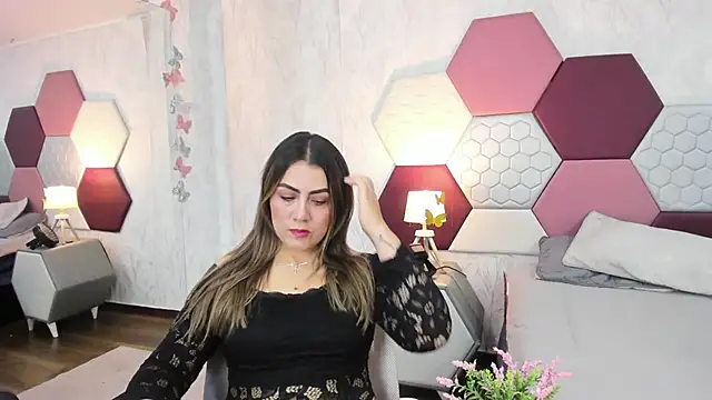 Snapshot of AriaRous chatting on May 2026 04:26:04 PM AriaRous online show from May 2026 04:26:04 PM