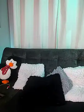 Snapshot of BonnieRitz chatting on December 2025 12:10:01 PM BonnieRitz online show from December 2025 12:10:01 PM