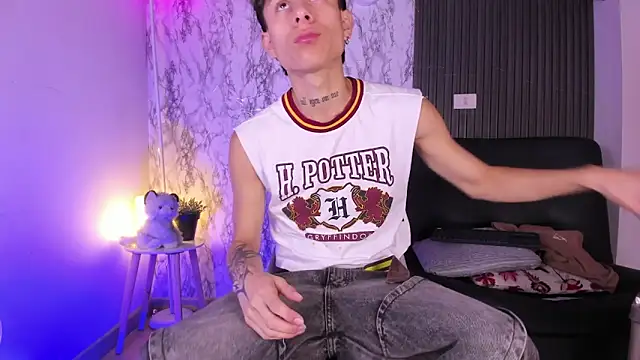 Jake beach  online show from February 2026 02:45:02 AM