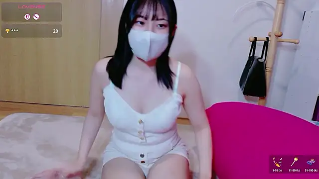 Snapshot of shiorin_3 chatting on June 2026 10:43:02 AM shiorin 3 online show from June 2026 10:43:02 AM